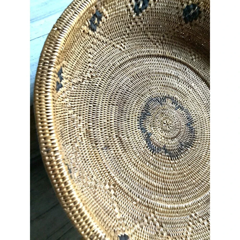 Vintage Basket Finely Woven Tenganan Balinese Indonesia 11.75”